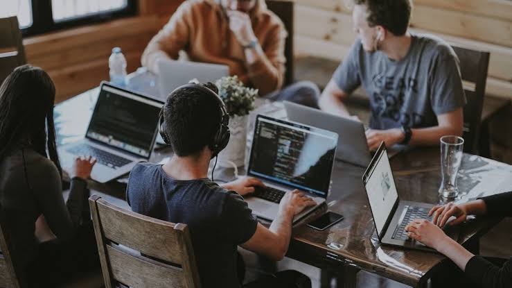 DaVinci Resolve vs Premiere Pro in 2026: The Honest Verdict for Fast Workflows